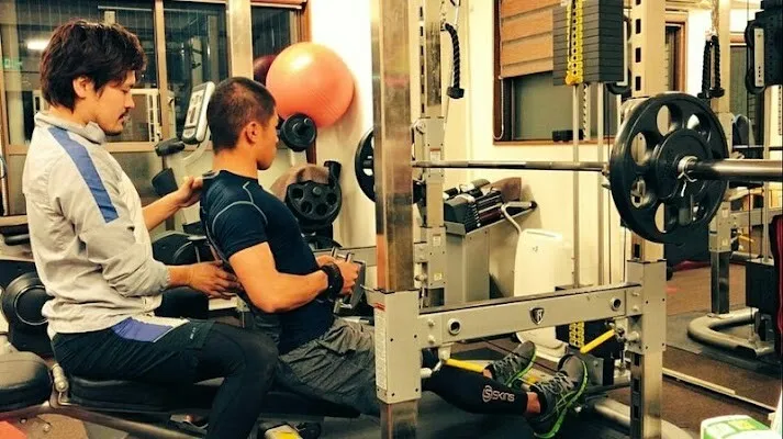 高校生の正しい筋トレとは？初心者でも安全に始められるパーソナルジムの活用法